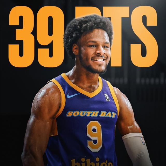 开云APP下载-詹皇输球儿子封神！布朗尼轰39+7，老詹：年轻的王子