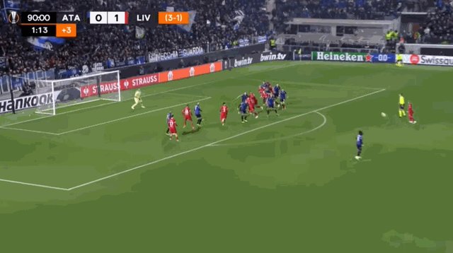 1713478102061065321.gif 回头望月.gif