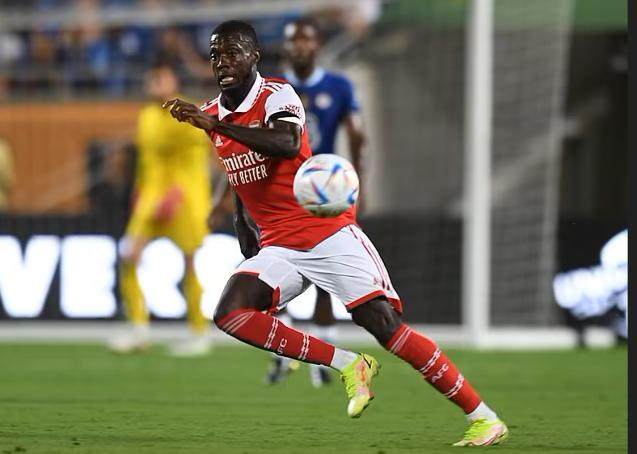 开云智能体验-队史标王表忠心 阿森纳的大块鸡肋不走了？