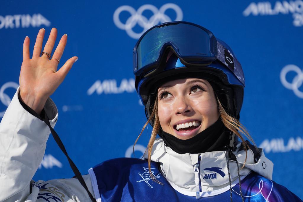 完美收官！谷爱凌卫冕自由式滑雪U型场地金牌，李方慧夺银