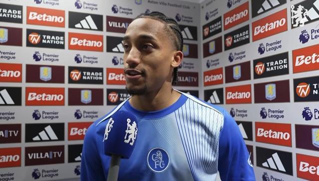 佩德罗：里斯总是让我跳舞，所以我戴帽后跳了一下桑巴舞